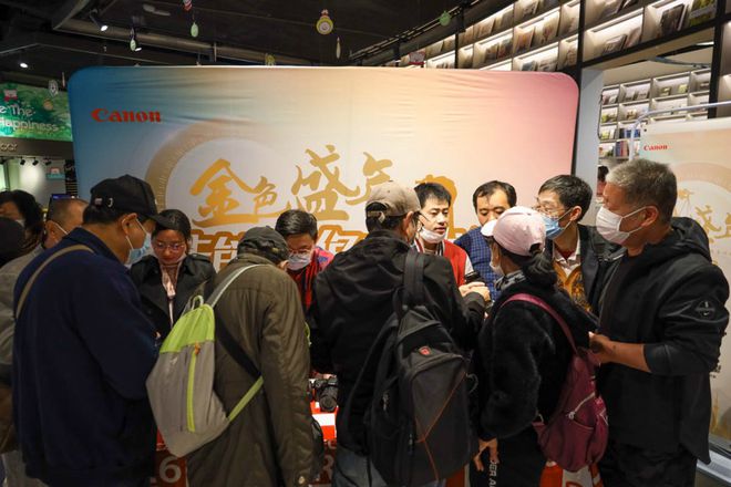 ！银发数码摄影如何进阶为市场掘金新热点？龙8体育入口客单价过万成交增长超100%(图5)