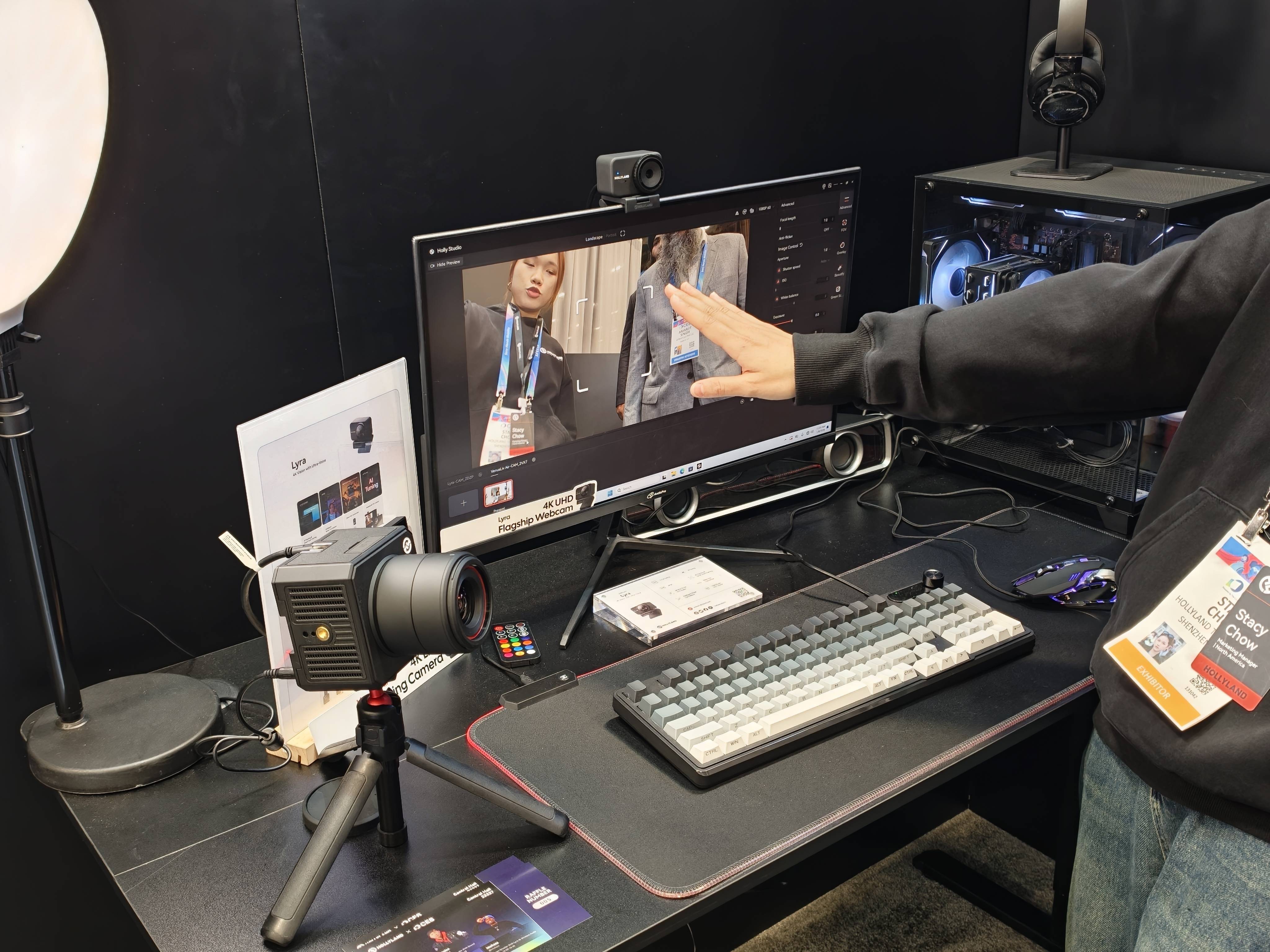 分体、全景、机械臂!六大玩家CES交卷:影像赛道打法变了(图3) 分体、全景、机械臂!六大玩家CES交卷:影像赛道打法变了(图3)