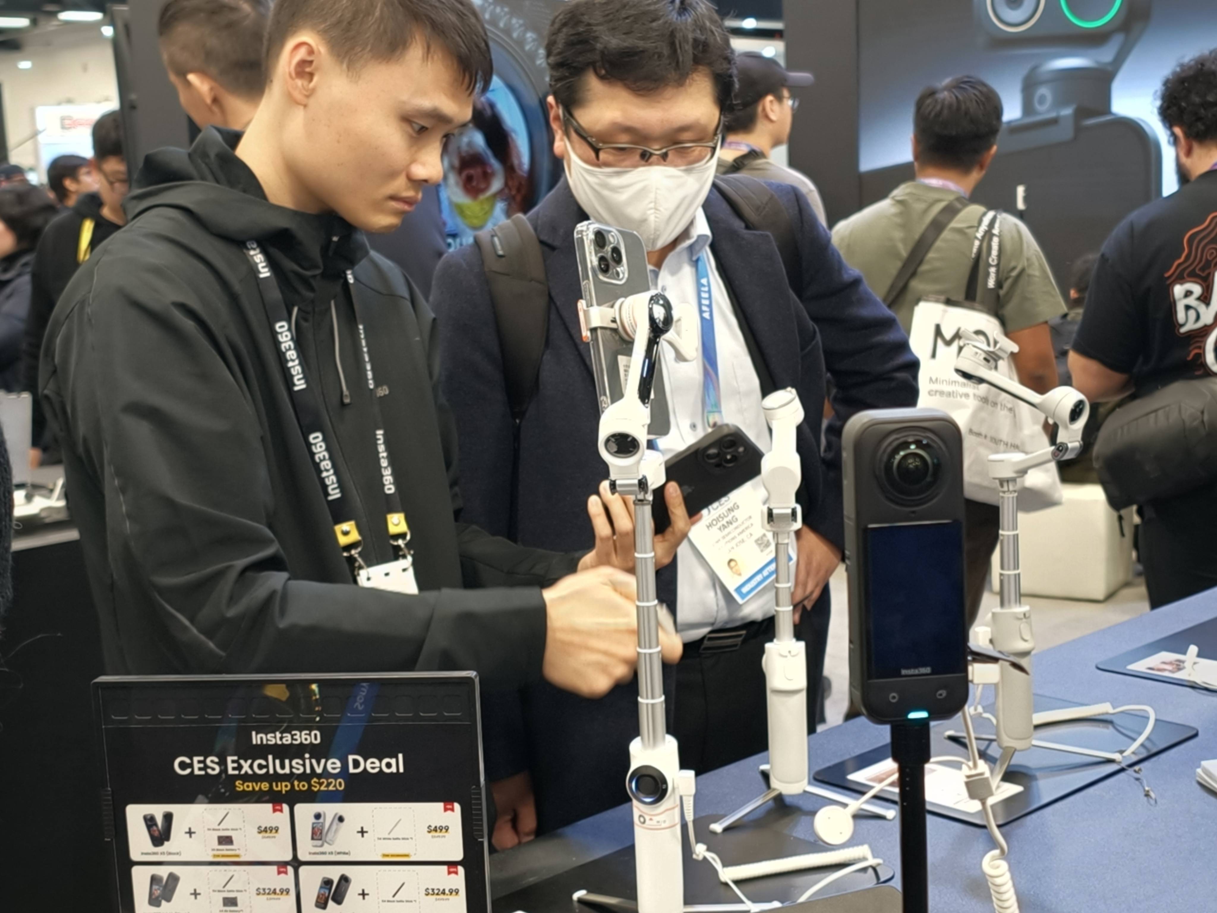 分体、全景、机械臂!六大玩家CES交卷:影像赛道打法变了(图13) 分体、全景、机械臂!六大玩家CES交卷:影像赛道打法变了(图13)